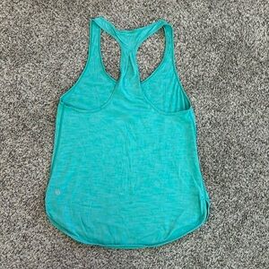 Lululemon tank